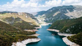 piva lake - treasure hunt family Montenegro