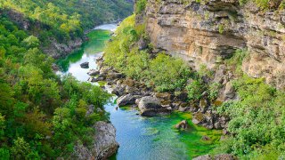 moraca canyon - tailor-made road trip Slovenia Croatia Bosnia Montenegro Europe