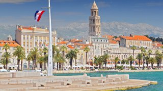 riva promenade split unesco site - tailor-made holidays croatia europe