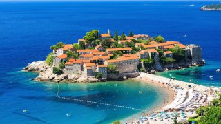  THE ADRIATIC COAST OF MONTENEGRO 